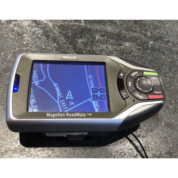 Magellan RoadMate 760 Portable GPS Navigation System w Accessories Complete - Picture 2 of 12